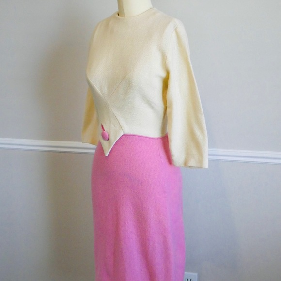 Gorgeous Vintage 1950s / 1960s Wool Dress - Picture 3 of 8